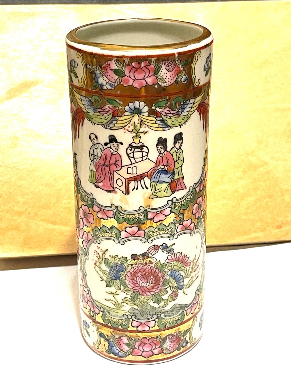 Vng Chinese Famille Rose Painted Vase